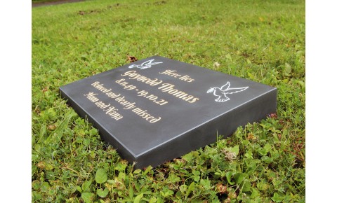 200 x 300 - 8" x 12" | Memorial Wedge | 40mm - 1.6" Thick